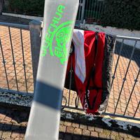 Tavola Snowboard con attacchi e custodia