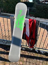 Tavola Snowboard con attacchi e custodia