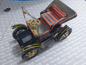 auto di latta antica a frizione A043