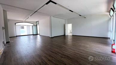 Immobile di 262 m² con 3 locali a Pieve a Nievole