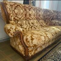 Divano 3 posti + 2 poltrone