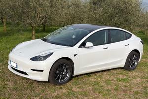 Tesla Model 3 RWD Trazione posteriore