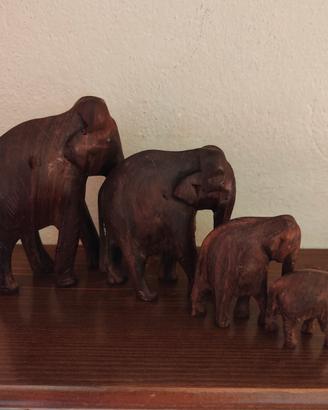 Elefanti legno intagliato 