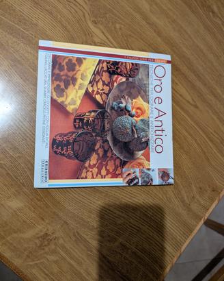 libro decoupage fogli dorati 