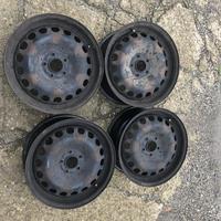 Ruote 17 Ford con di copri cerchi