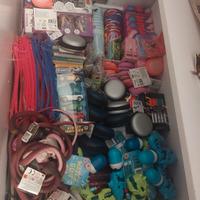 Stock giocattoli e gadget nuovi bimbi