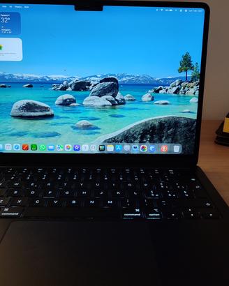 MacBook Air M4- 16GB RAM–256GB SSD pari al nuovo