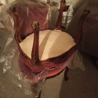 Poltrona parigina e poggiapiedi antichi