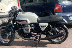 Moto Guzzi V7