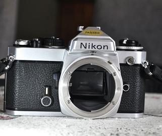 Kit analogico Vintage NIKON FE-TAMRON 28-135 METZ