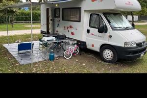Camper 7 posti Letto 7 posti viaggio