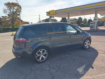 Ford S-Max 2.0 TDCi 140CV Titanium