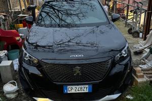 Peugeout 2008 GT Line (2023) 130cv