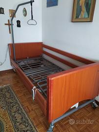 letto degenza elettrico con il materasso 