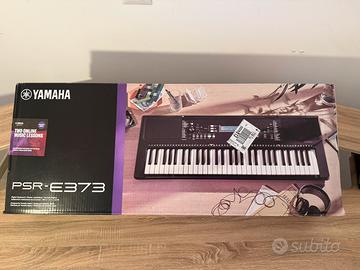 Yamaha - 'PSR E-373'