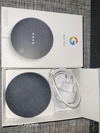 GOOGLE  NEST MINI DUE E LAMPADINA WIFI