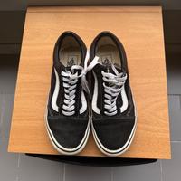 Scarpe Vans nere e bianche sneakers