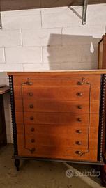 Cassettiera settimanale in legno