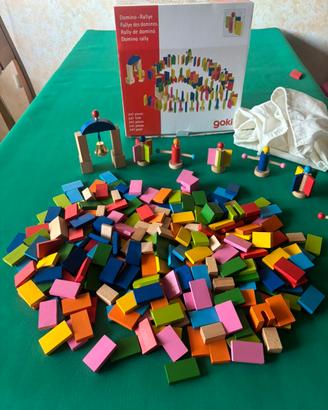 Costruzione in legno Domino rally Goki.