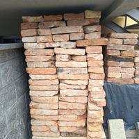 Mattoni vecchi per decoro