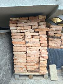 Mattoni vecchi per decoro