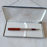 Penna stilografica Delta 