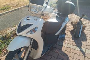 Scooter Sixteen per pezzi di ricambio