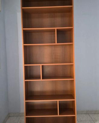 Libreria color noce chiaro con 8 piani