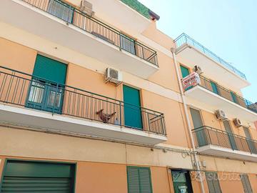 5 vani con terrazza condominio signorile rapisardi