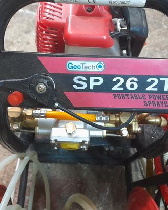 Due pompe per trattamenti 
