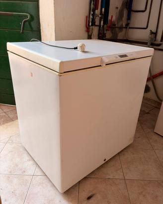 Freezer Ignis