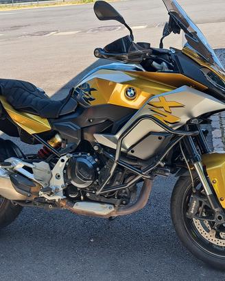 BMW F900 XR