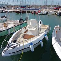 Barca open mano’ marine 18 con motore 40