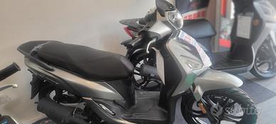 Sym Symphony 125 TUA A € 2.490,00 fc.