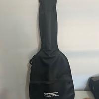 CHITARRA CLASSICA USATA POCHISSIMO