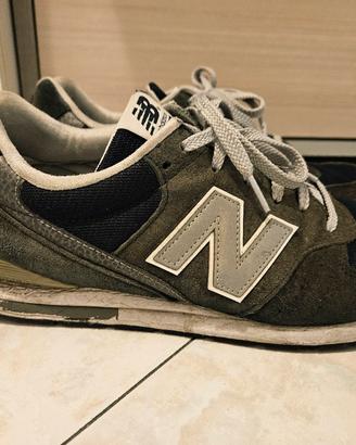New Balance 996