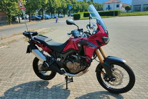 moto Honda Africa twin 