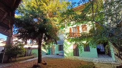 CASA SEMINDIPENDENTE A CARAVINO