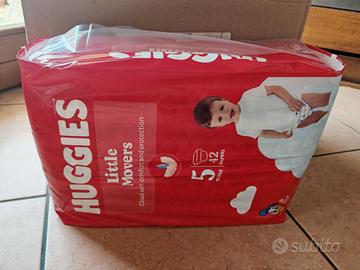 Pannolini Huggies little movers taglia 5