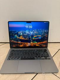 Macbook Air 2022 M2 13,6’’