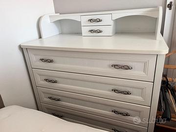 Armadio a ponte stile shabby piu comò