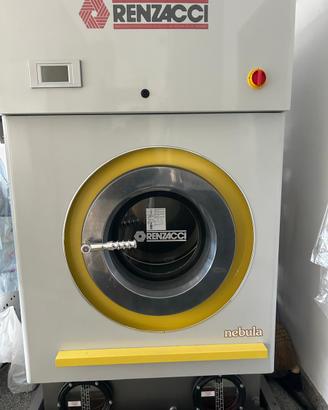 Macchina lavasecco ad idrocarburi ed ibustatrice