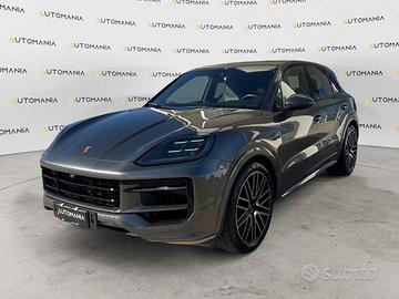 Porsche Cayenne 3.0 V6 E-Hybrid - Listino 160...