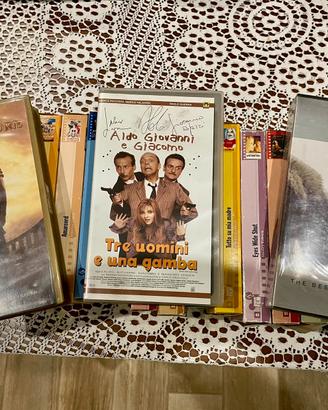 3 Vhs e 2 Dvd come nuovi