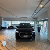 Audi Q3 35 TDI S tronic Business