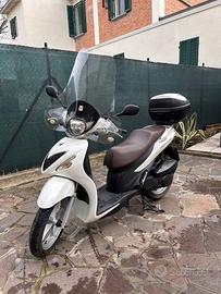 Suzuki UX Sixteen 150 - 2009