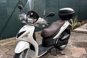 Suzuki UX Sixteen 150 - 2009