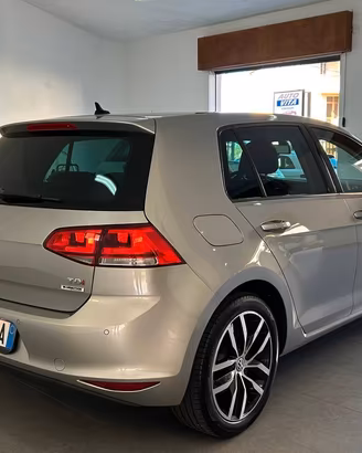 Volkswagen Golf 1.6 TDI 110 CV 5p. Highline BlueMo