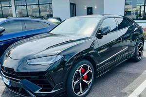 Lamborghini URUS Performance