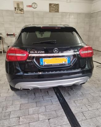 Mercedes Benz Gla 220
